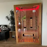 Wendelinus Mit Pool & Sauna アパート ハウザッハ