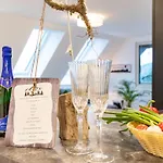 Wendelinus Mit Pool & Sauna ハウザッハ