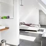 アパート Wendelinus Mit Pool & Sauna ハウザッハ